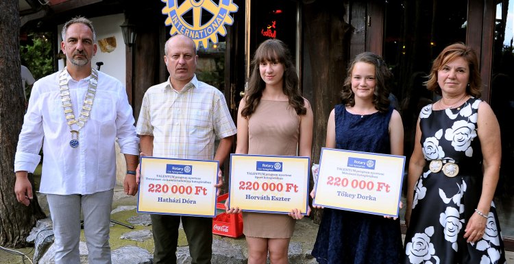 A Rotary idén is díjazta a tehetséges fiatalokat                                      