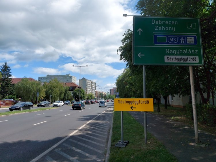 Tájékoztató, útbaigazító táblákat helyeztek el a hétvégi sóstói rendezvények miatt 