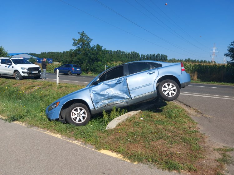 Csütörtök délelőtt baleset történt a Tiszavasvári úton               