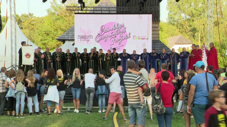 Zsindelyes Összművészeti Fesztivált tartottak szombaton a Sóstói Múzeumfaluban