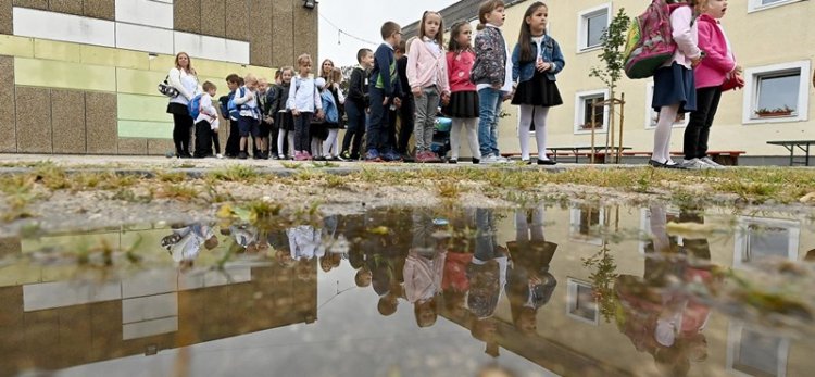 Mikor leszenek a szünetek, meddig tart az első félév? A 2021/22 tanév összes dátuma