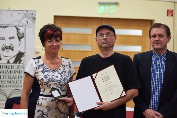 Móricz-emlékérem – Csabai László írót díjazták                             