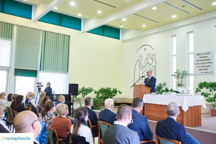 Ünnepség a Szivárvány Idősek Otthonában – 10 éve az egyház fenntartásában működnek