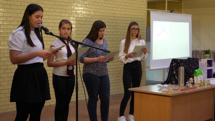Jubileummal egybekötött természettudományos versenyt rendezett a Vasvári és Móricz iskola