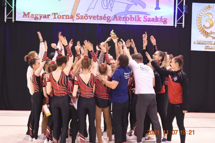 Éremesővel zárta a 2021-es szezont a Spartacus Torna Club               