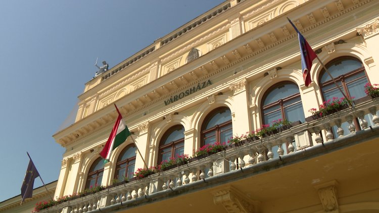 Átlag fölötti átoltottság az önkormányzati intézményekben Nyíregyházán