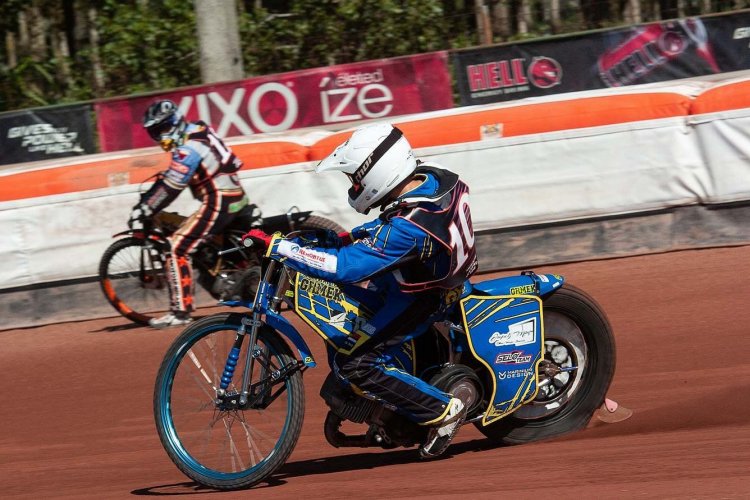 Villanyfényes versenyek is lehetnek 2022-ben - Rangos salakmotor futamok házigazdája lehet a megye