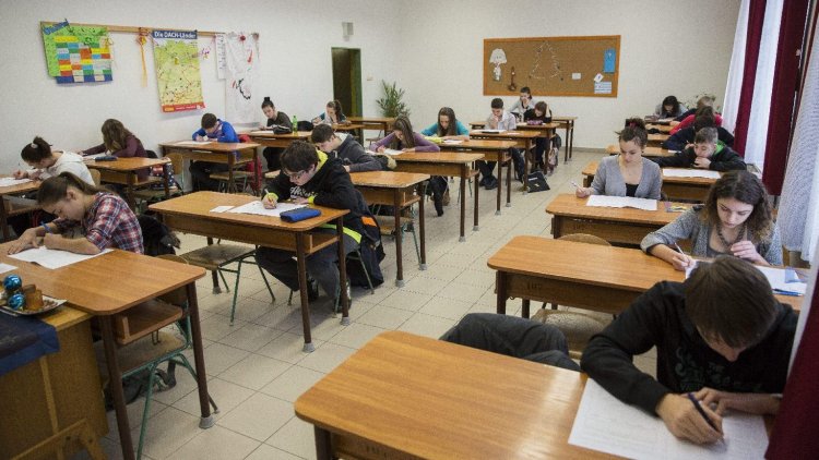 Péntekig lehet jelentkezni a középfokú írásbelikre