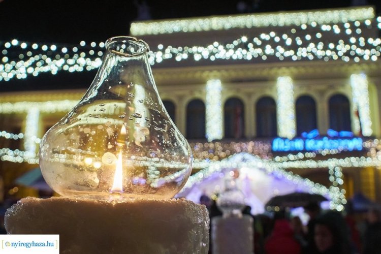 Vasárnap meggyújtják a második gyertyát is Nyíregyháza adventi koszorúján