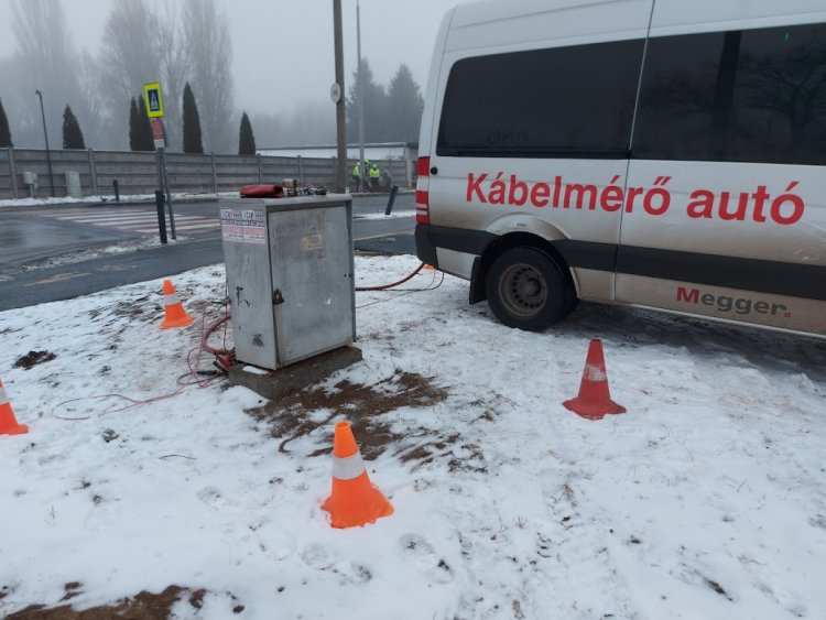 Erősáramú kábelek helyreállítását végzi a TITÁSZ