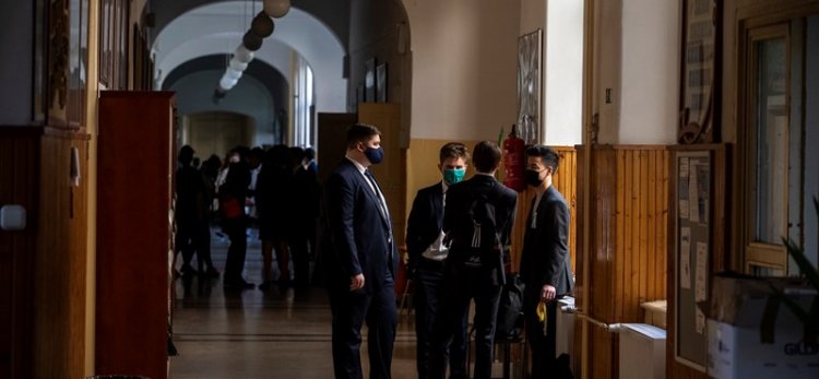 Változások várnak 2022-ben a diákokra: jön a digitális kompetenciamérés és az átszabott őszi érettségi