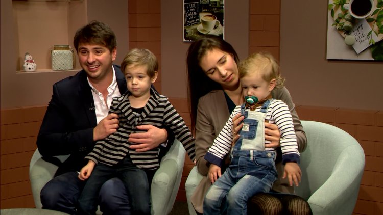 Rák Zoltán színművész családjával látogatott el a Szieszta stúdiójába