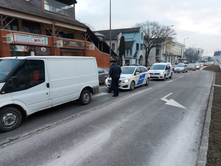 Kedden reggel a Vay Ádám körúton ráfutásos baleset történt