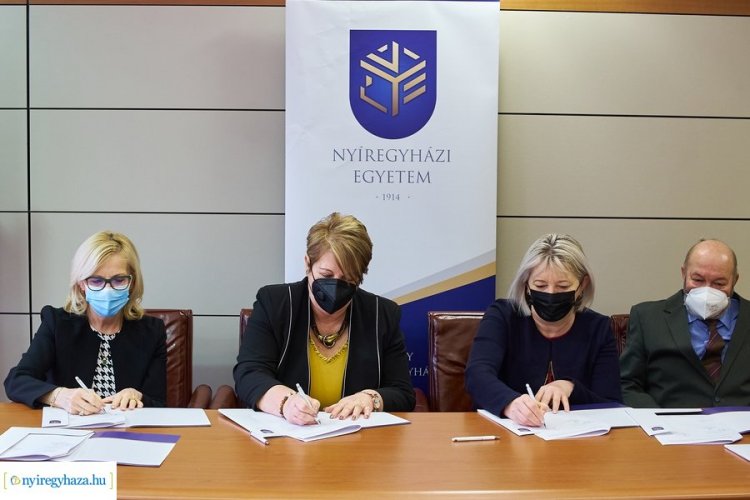 Újabb együttműködési megállapodást kötött a Nyíregyházi Egyetem