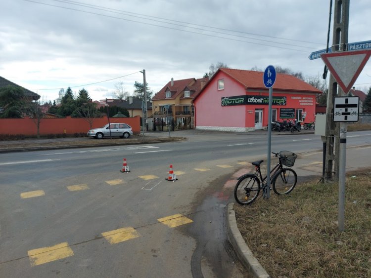 Elgázoltak egy kerékpárost a Kállói úton, a Pásztor utcánál