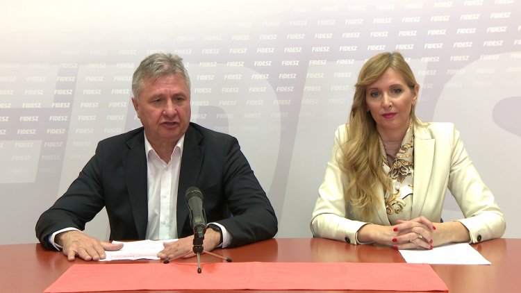 A fiatalok szja-mentessége Nyíregyházán is ezreket érint – hangzott el dr. Szabó Tünde és dr. Vinnai Győző (FIDESZ-KDNP) sajtótájékoztatóján