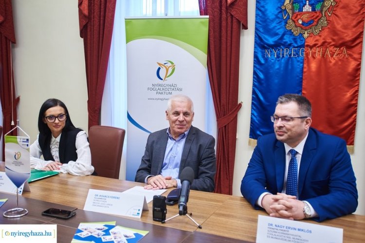 Sajtótájékoztató a Nyíregyházi Foglalkoztatási Paktum projekt támogatásának növeléséről