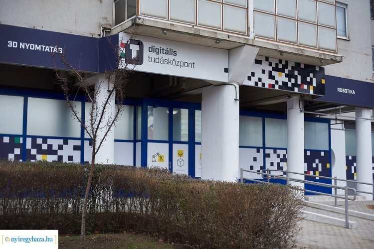Megnyílik a Nyíregyházi Digitális Tudásközpont, az ország első Digitális Tudásközpontja