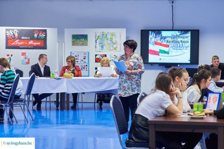 Lengyel-magyar két jó barát – Csapatversenyt szervezett a Bem József Általános Iskola