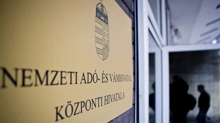 Szja-bevallás: hosszabban tart nyitva a NAV május 20-ig
