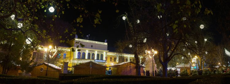 Kezdődik az adventi időszak: vasárnap felkapcsolják a fényeket