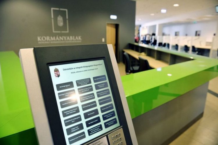 Miniszterelnökség: több mint 15 millió ügyet intéztek tavaly a kormányablakokban
