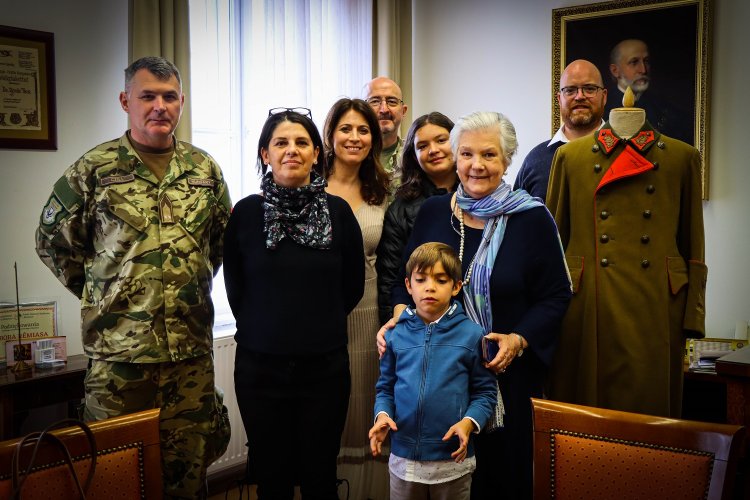Névadójának családja tett látogatást a területvédelmi ezrednél