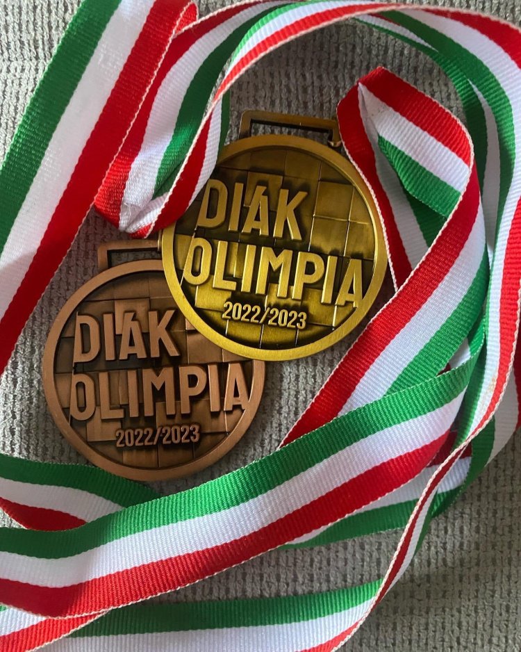 Air Medals from Student Olympics – Nyiregyhaza City Gate