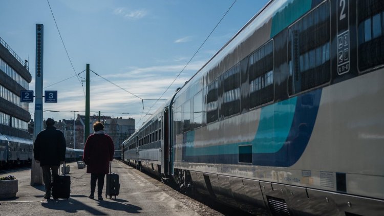Mától utazhatunk a kedvezményes vármegye- és országbérletekkel