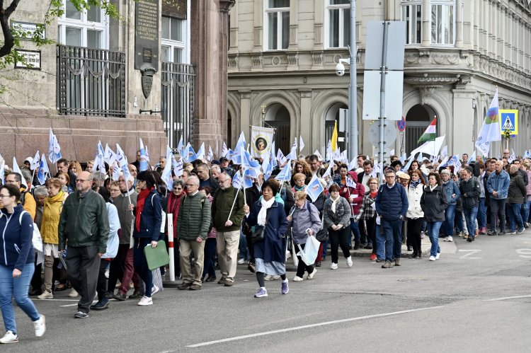 Zarándokúton a Szentatyához
