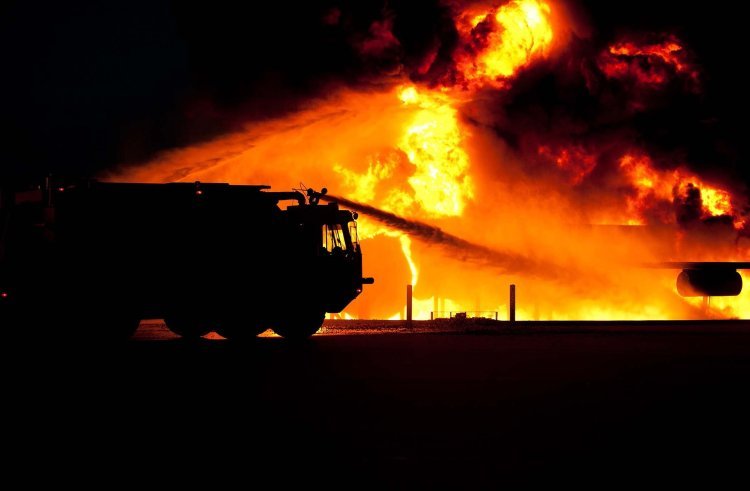 Tűz ütött ki egy kisipari telephelyen Nyírbogdány és Székely között