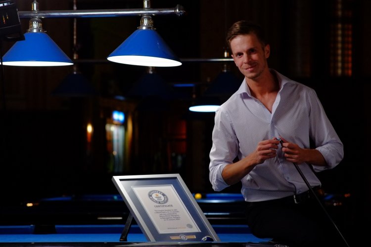 Nyíregyházi Guinness-rekorder – Biliárd világcsúcsot döntött Kővári Bence 