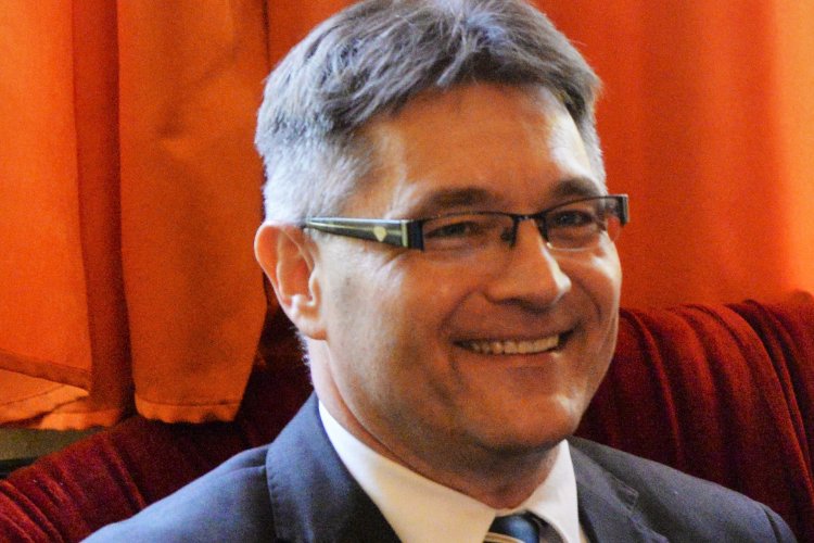 Képviselői sorozat:  4. választókerület: Smidt Ferenc - Bemutatkoznak a közgyűlés egyéni mandátumos tagjai