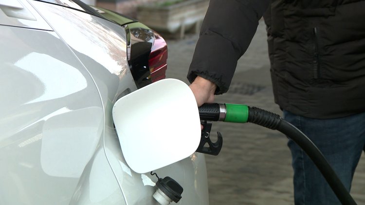 Benzinárak – Két lépésben emeli a MOL a jövedéki adót