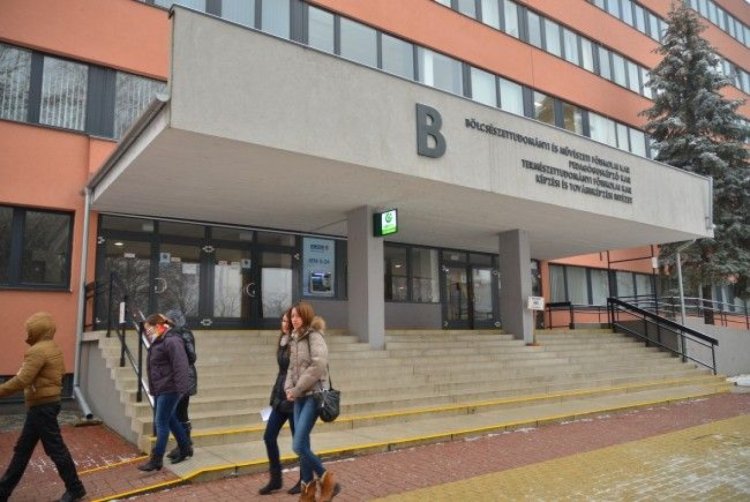 Mesterséges Intelligencia és VR is lesz a Nyíregyházi Egyetem standján az Education