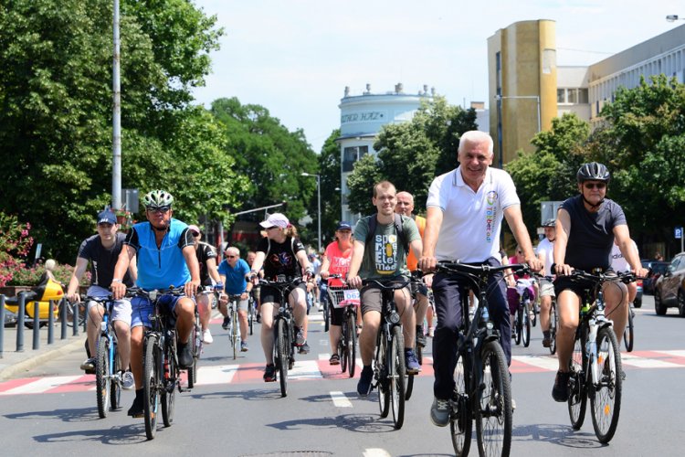 „Olyan vendégszeretet, ami Nyíregyházán tapasztalható, páratlan az országban” – Nívós városi programok nem lehetnének folyamatos infrastrukturális fejlesztések nélkül