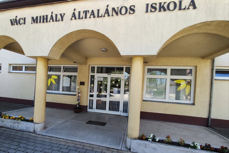 Jó levegő, ingyenes parkolás és madárcsicsergés