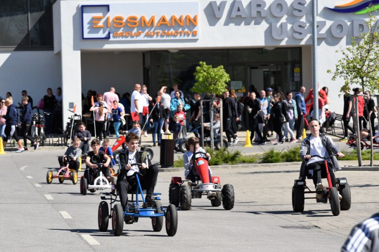 Fitt-Város Majális, az élménydús sportnap - Szűrések, programok, gasztrokínálat, tombola és úszás is várja a nyíregyháziakat