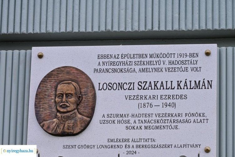 Emléktábla-avatás – Örök emléket állítottak a vezérkari ezredesnek, aki méltatlanul ítéltetett feledésre