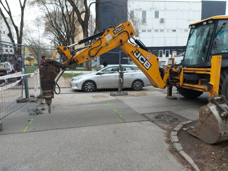 Újabb csőtörtést tártak fel a NYÍRVV szakemberei a Dob utcán