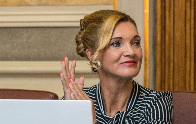 Ágoston Ildikó képviselői fogadóórát tart