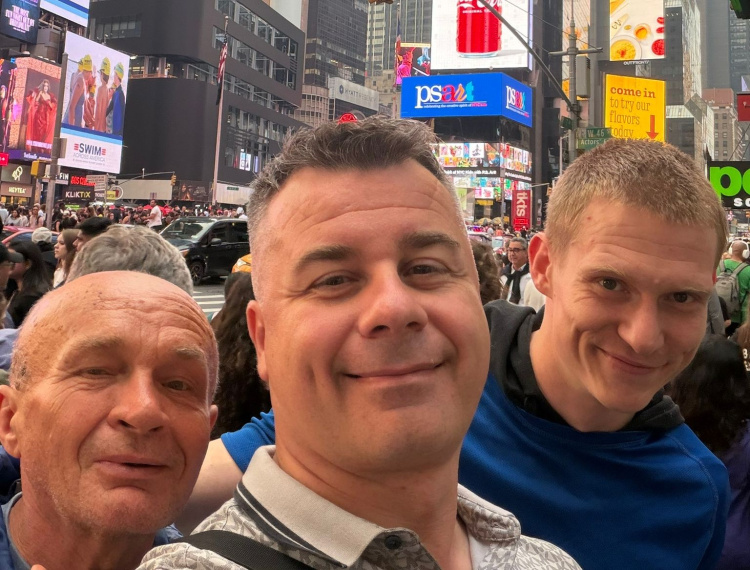 Újra telt ház és vastaps – ismét New Yorkban aratott sikert a nyíregyházi társulat