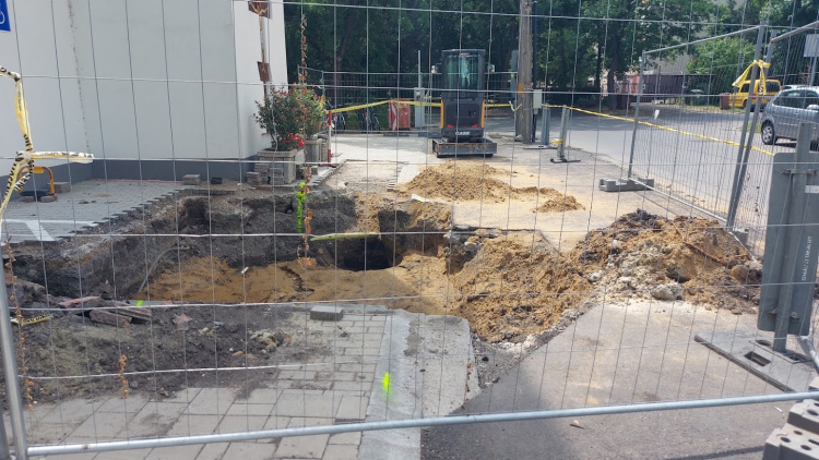 Hálózatbővítés zajlik az István és a Bujtos utcában