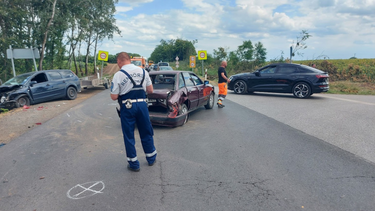 Két autó karambolozott Nyírjestanyánál – Egy sérültet kórházba vittek
