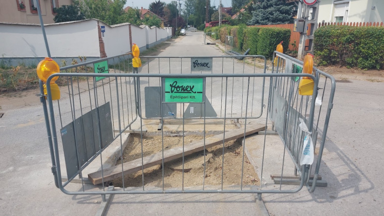 Szennyvízhálózat-bővítés zajlik a Gém utcában