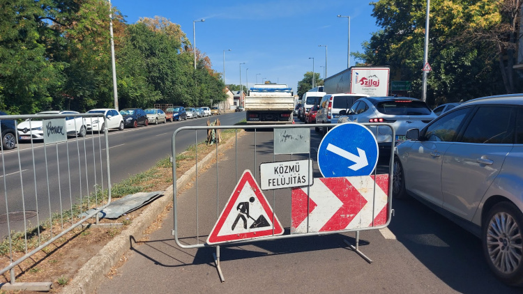 Újabb forgalomkorlátozás Nyíregyházán – Jelzőlámpát is kikapcsolnak a munkálatok miatt
