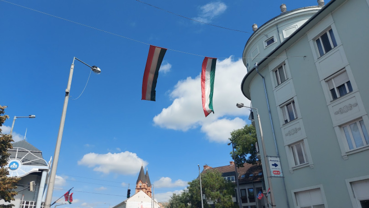 Városunk is ünnepi díszbe öltözött augusztus 20-a, államalapító Szent István királyunk ünnepe alkalmából