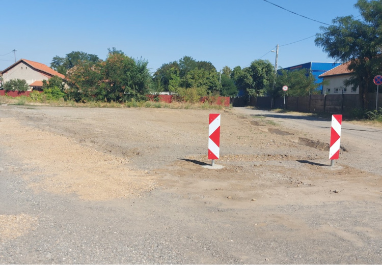 Szikkasztóárkot építenek a Kulcsár utcánál