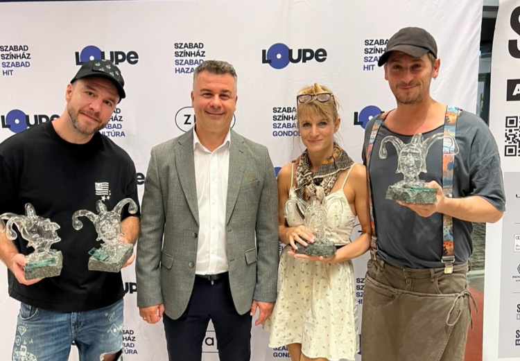 Négy VIDOR-díjat adott át Kirják Róbert a Loupe Színházi Társulásnak