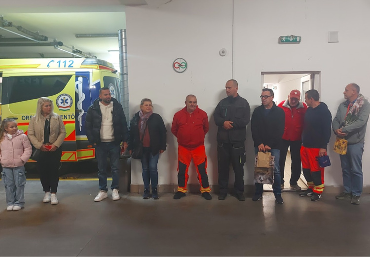 Harmincöt  év szolgálat után búcsúzott a mentőgépkocsi-vezető